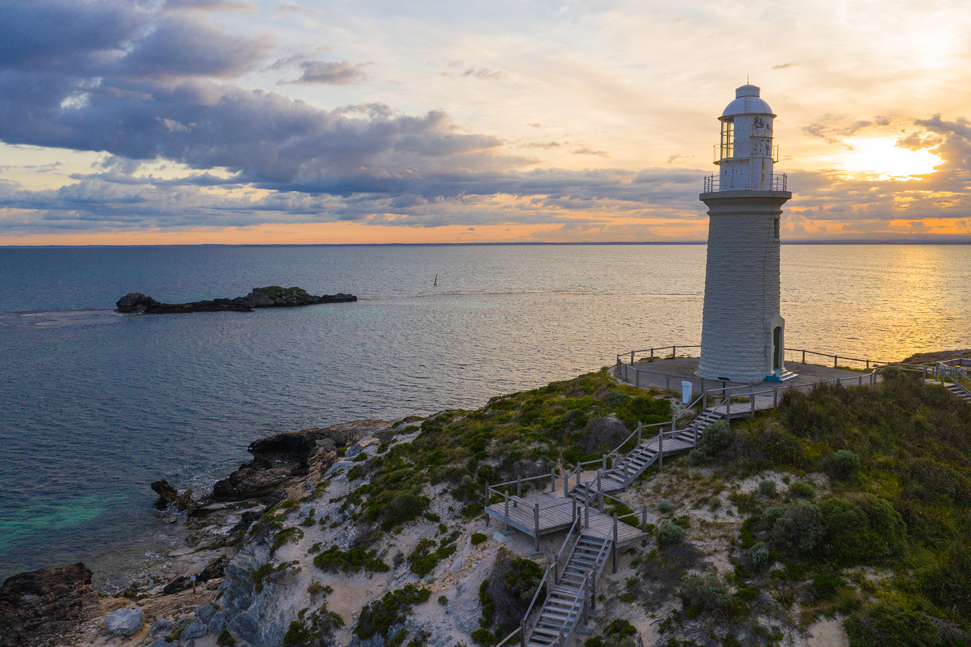 Book Grand Island Bus Tour - Rottnest Express