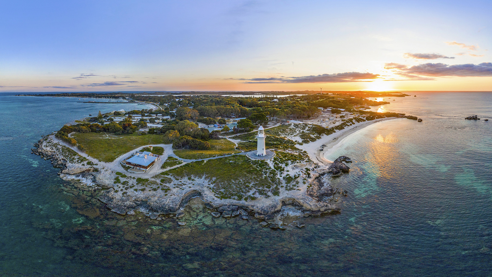 Book Grand Island Bus Tour - Rottnest Express